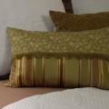thumbnail--simple two fabric pillow