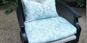 chair with pillow_thumb