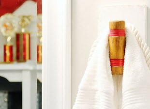 Turn unused croquet mallets into unique towel hooks for your bathroom, and easy DIY project.