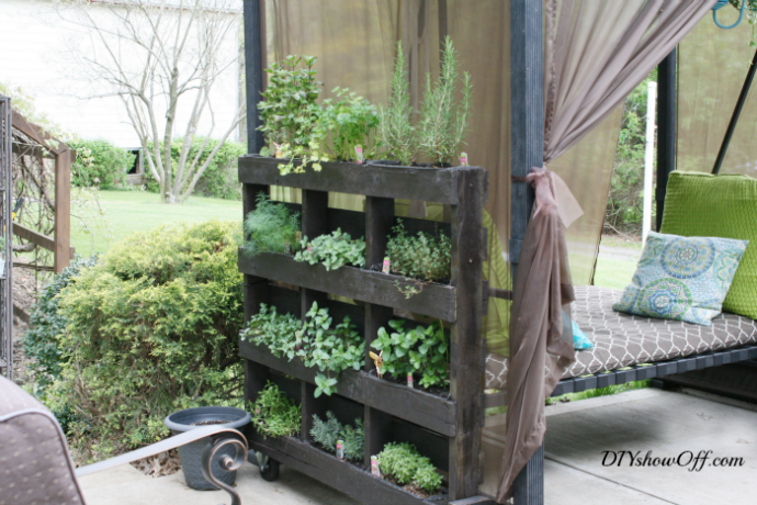 Outdoor project - make a vertical herb garden from a shipping pallet