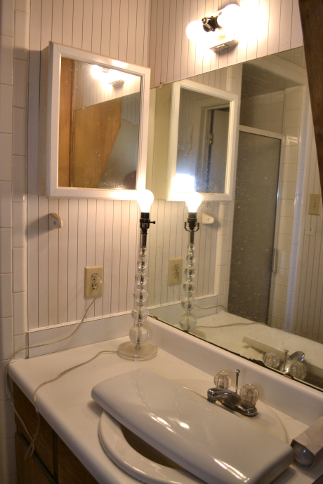 Small condo bathroom makeover - 3