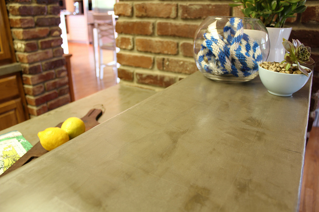 Concrete countertop look using a product called Ardex, from Kara Paslay blog