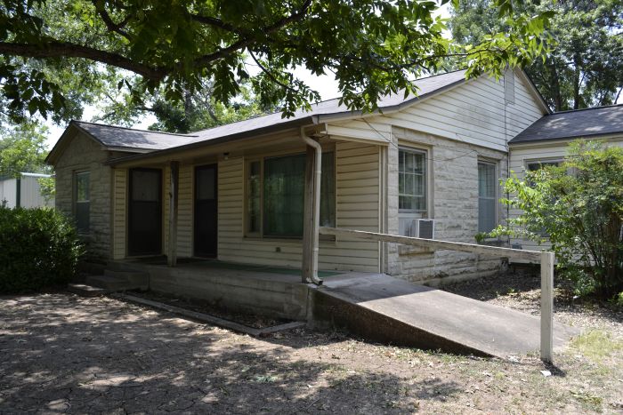 Exterior - front of house 05 - resized