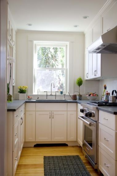 small kitchen -- Jeanne Finnerty Design, via Houzz