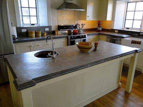 A Primer On Concrete Countertops, How To Make A Pour In Place Concrete Countertop
