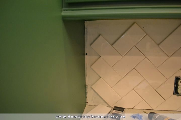 herringbone subway tile backsplash 7