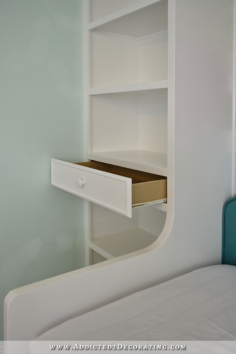bedroom built-ins with bookshelves and daybed  - 8