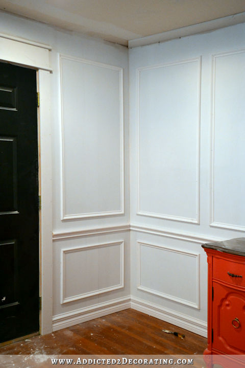 How To Install Picture Frame Molding (The Easiest Wainscoting Style Ever!)