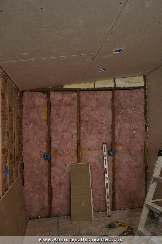 breakfast-room-and-pantry-drywall-finally-being-installed-right-wall-in-pantry