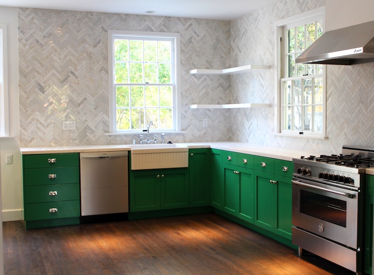kelly-green-cabinets-in-kitchen-by-kishani-perera-benjamin-moore-once-upon-a-time-1