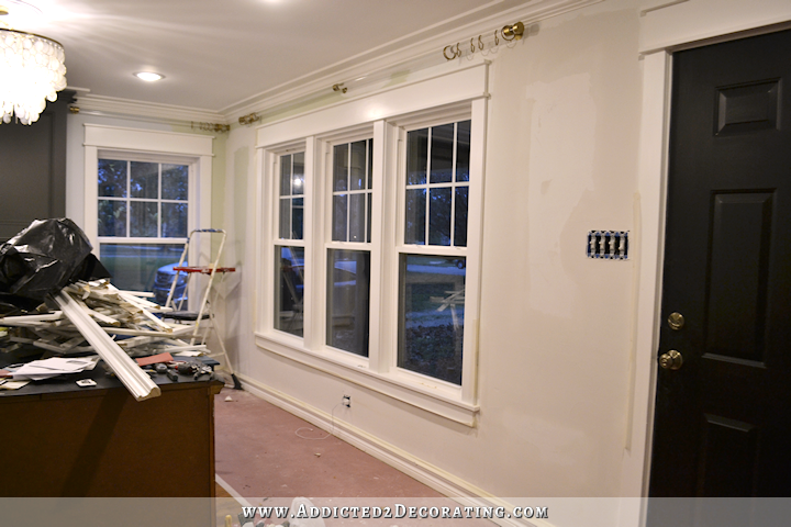 picture-frame-moulding-and-chair-rail-removed-from-wall-in-entryway-and-living-room-walls-repaired-with-drywall-mud-2