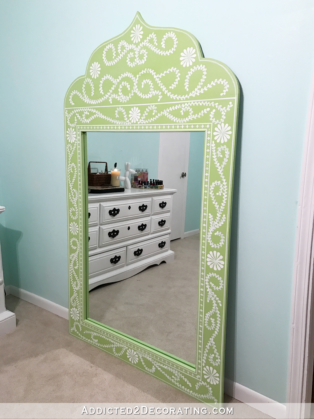 How To Paint a Mirror Frame (DIY)