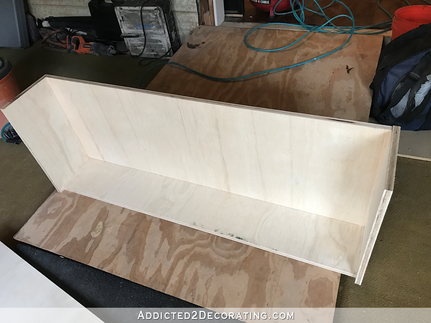 how to build cabinets- 9 - drawer section - attach side pieces