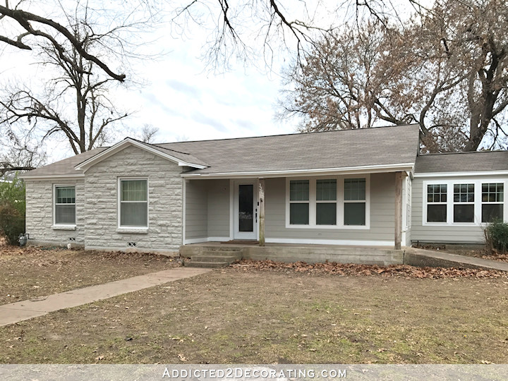 Here is another view of the front of the house with the new paint.