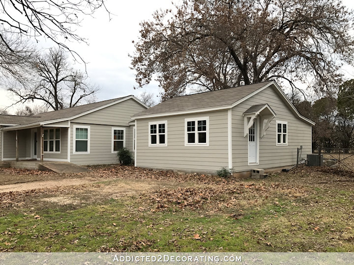 My Freshly Painted House Exterior (Sherwin Williams Mindful Gray Exterior)