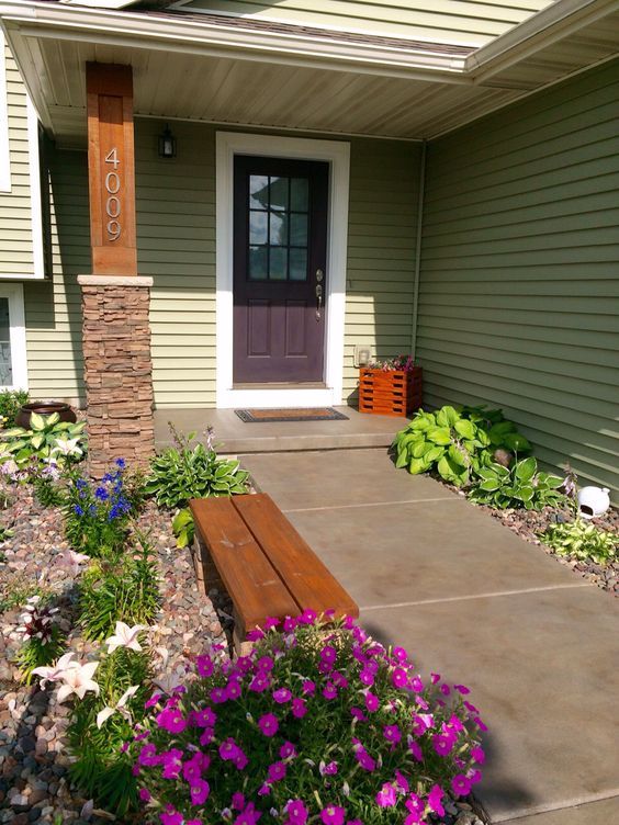 concrete stained with Rust-Oleum concrete stain in Quarry Gray, Limetone and Earth Brown