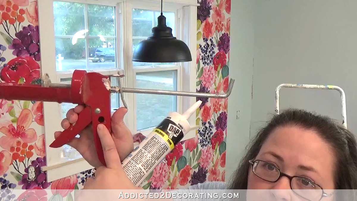 Products - caulk gun