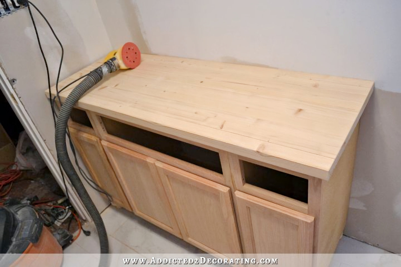 DIY butcherblock countertop - initial sanding with 60-grit sandpaper