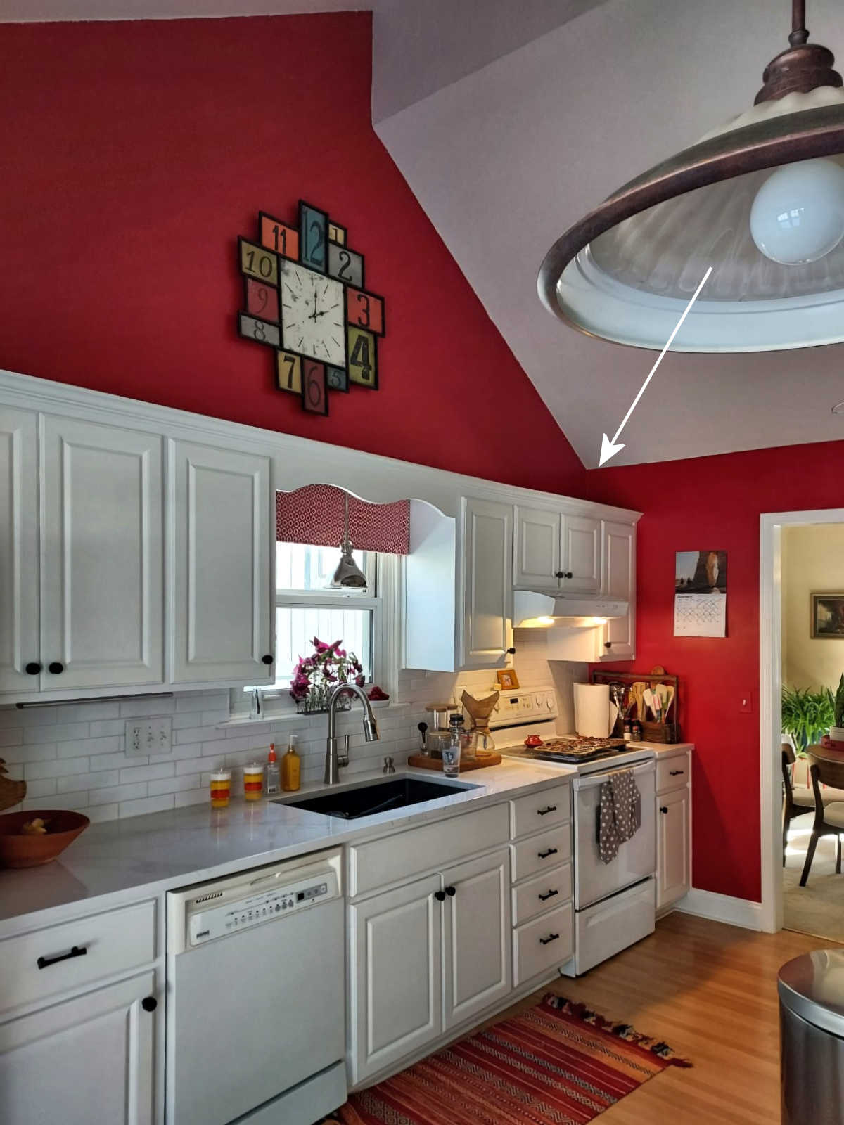 Decorating Walls With Vaulted Ceilings