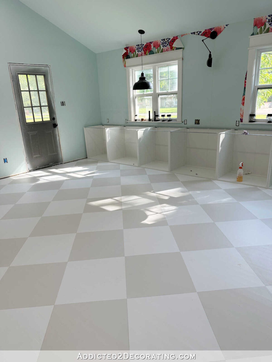 Painting a checkerboard floor - tips and products for painting a hardwood floor