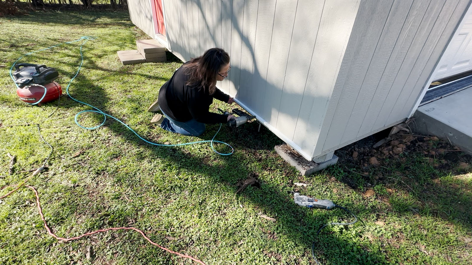 Using Rope As Skirting Adding Skirting To The Workshop, Part 1 - Addicted 2 Decorating®