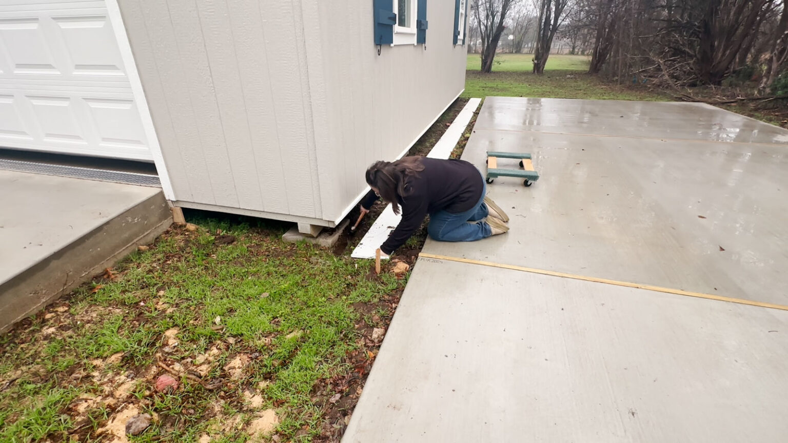 Using Rope As Skirting The Finished Workshop Skirting (Using PVC Boards) - Addicted 2 Decorating®