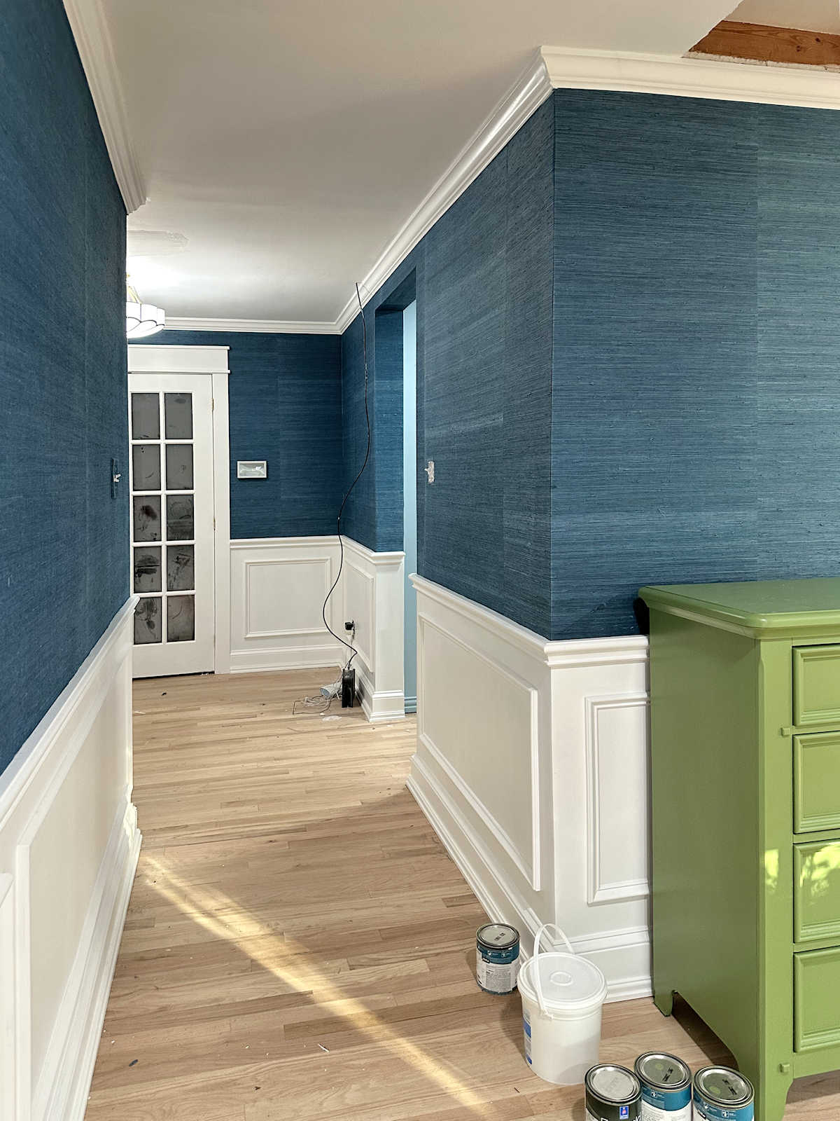 Bedroom Suite Progress — The Grasscloth Wallpaper Is Finished!