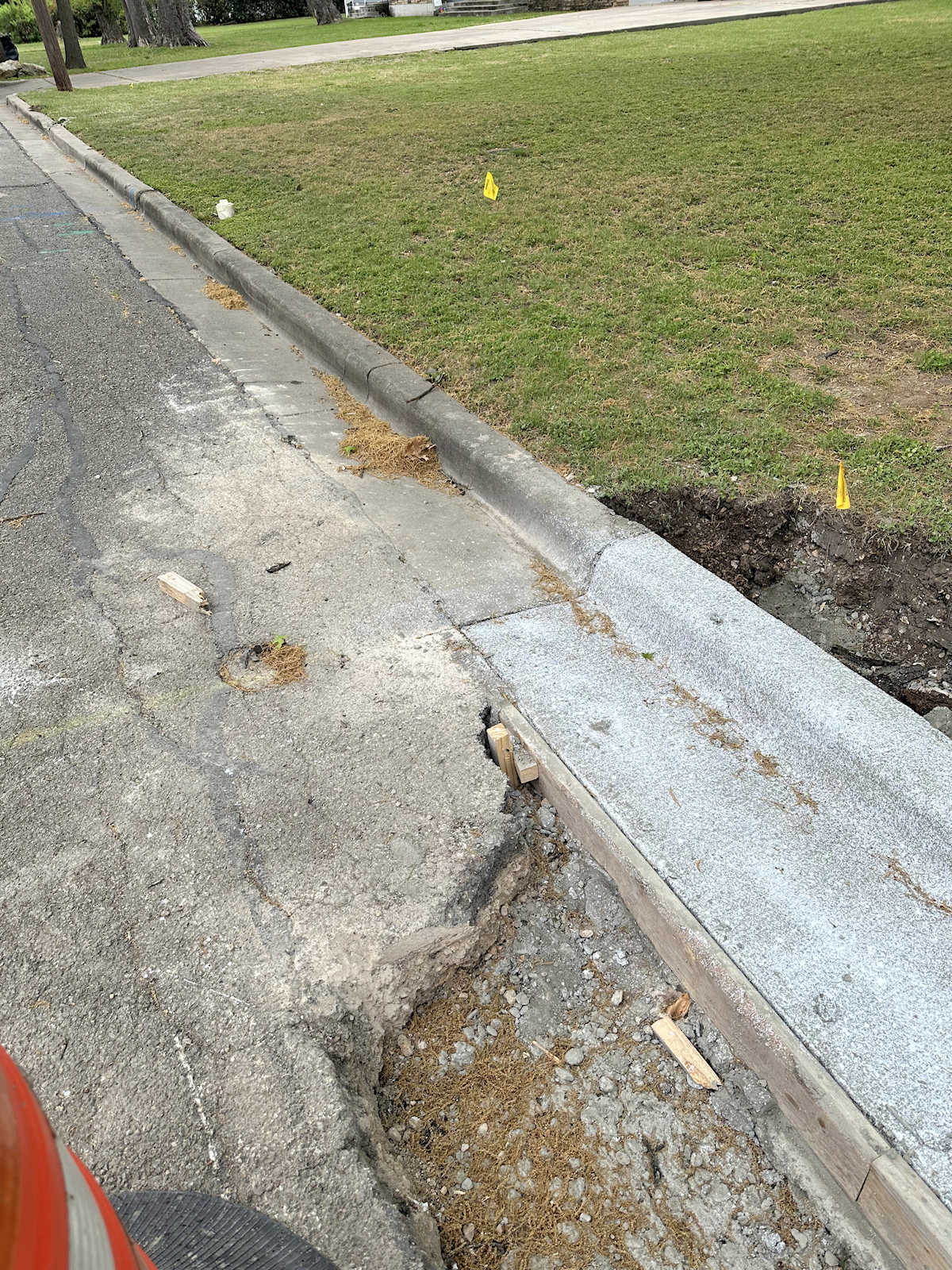 House Update - New Curbs And A Shutter Option - Addicted 2 Decorating®