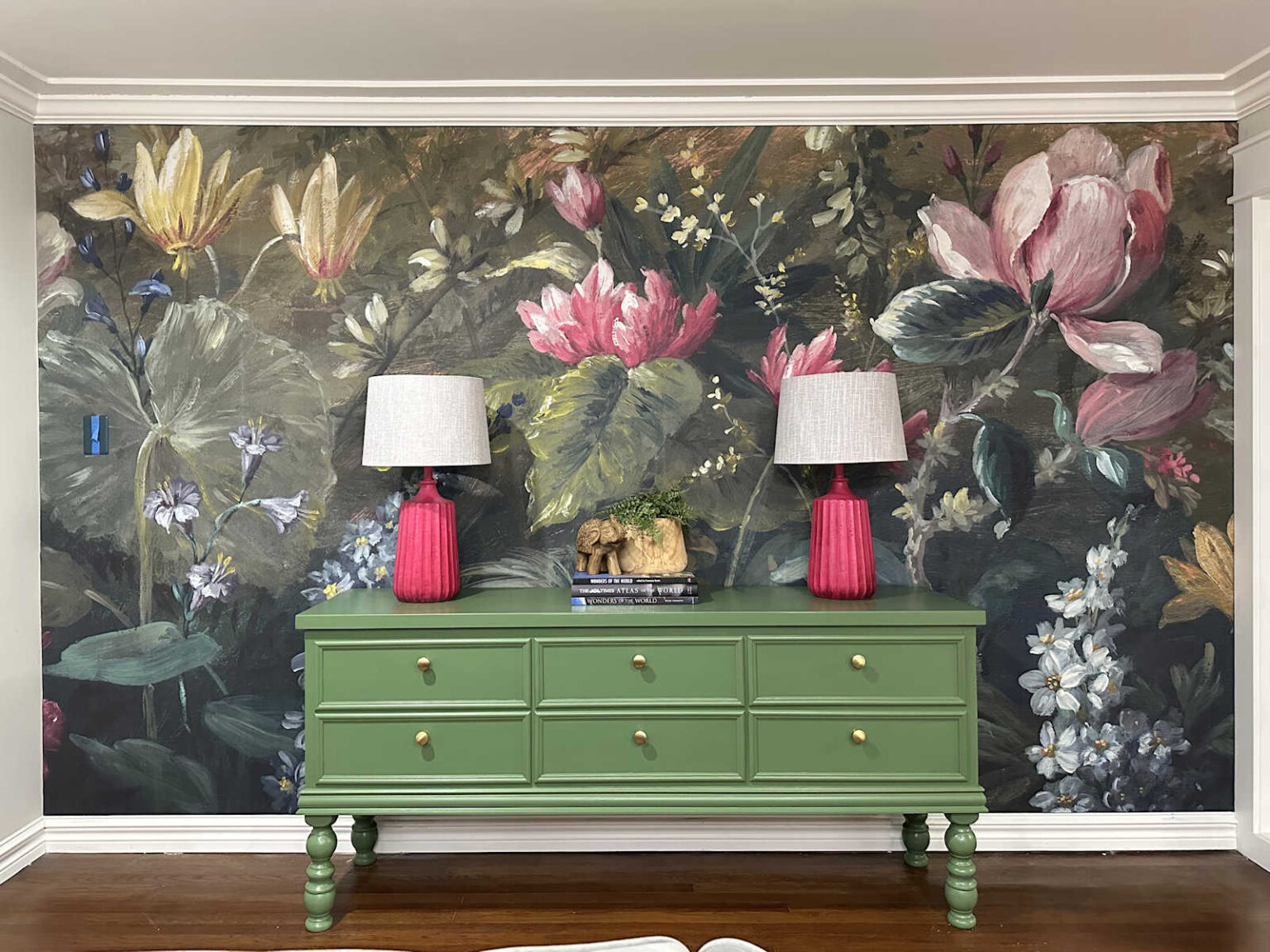 Entryway Console Table Makeover - Before And After - Addicted 2 Decorating®