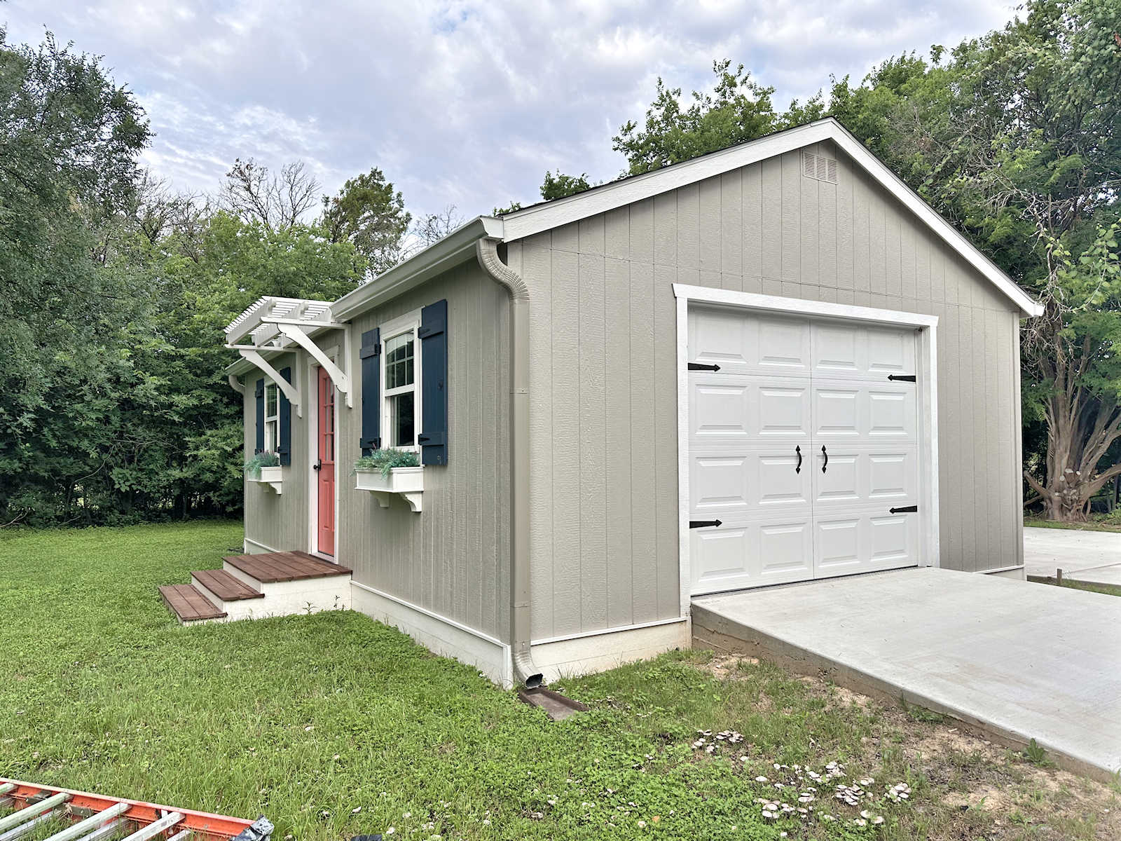 My Easy Half-Hour Garage Door Makeover (And Landscaping Question)
