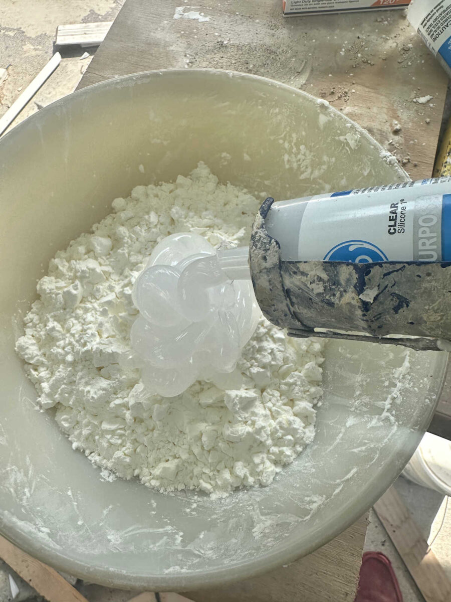 Make very easy DIY silicone molds with two ingredients -- silicone caulk and cornstarch