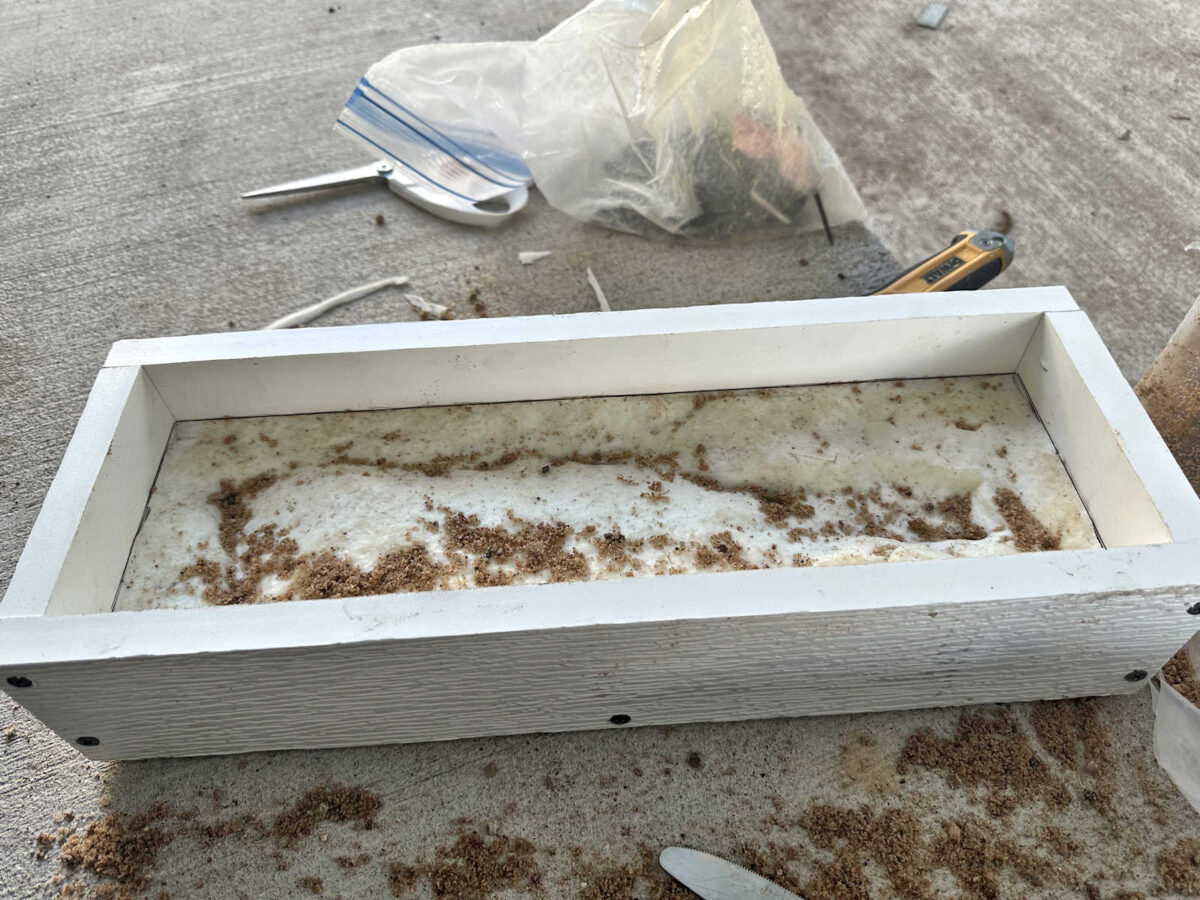 How to build a mold with a DIY textured silicone mat for pouring fake concrete (aircrete) stones