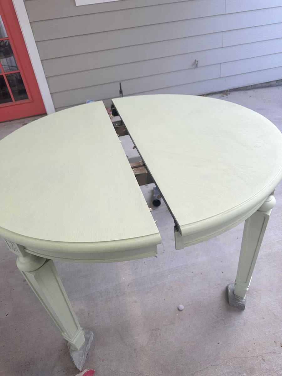 Dining table makeover progress -- sanded and primed with Sherwin Williams Extreme Bond Primer